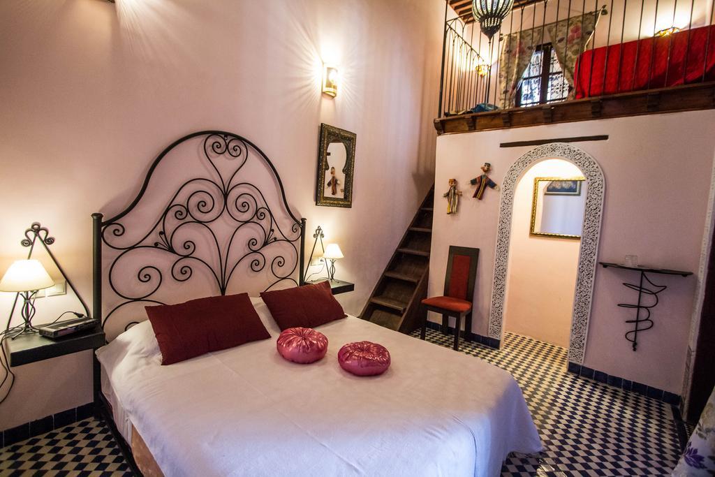 Riad Letchina فاس الغرفة الصورة